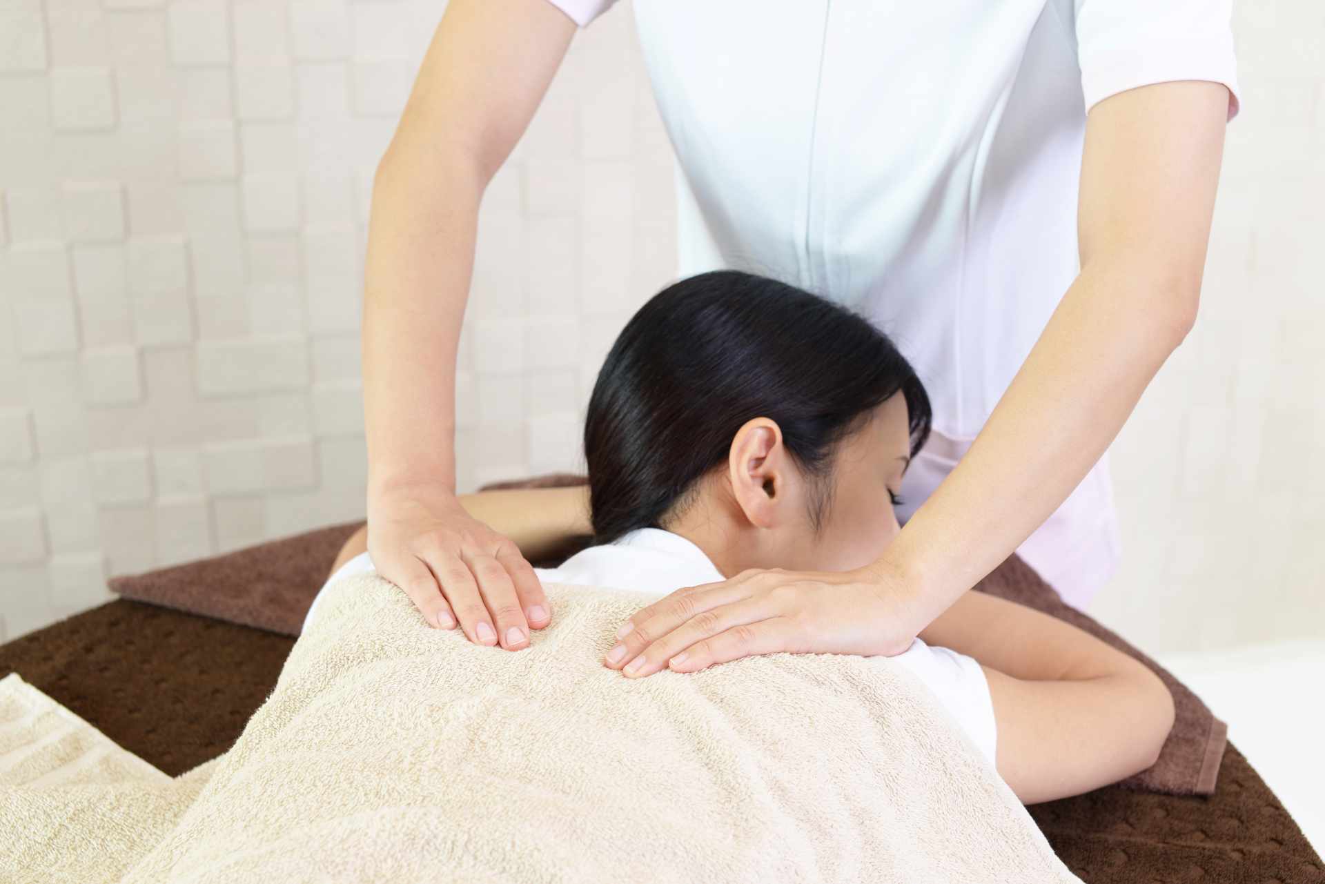In-room Massage Tokyo WaTreat Acupressure